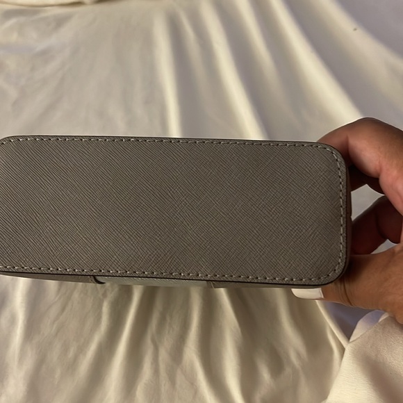 Michael Kors cosmetics case - Picture 5 of 7